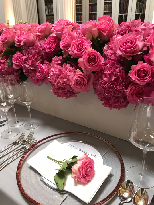 Ombré Long Tablescape