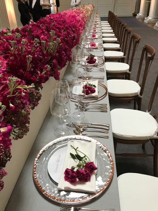 Ombré Long Tablescape