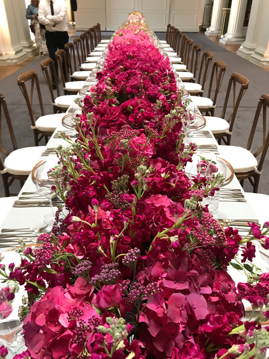 Ombré Long Tablescape