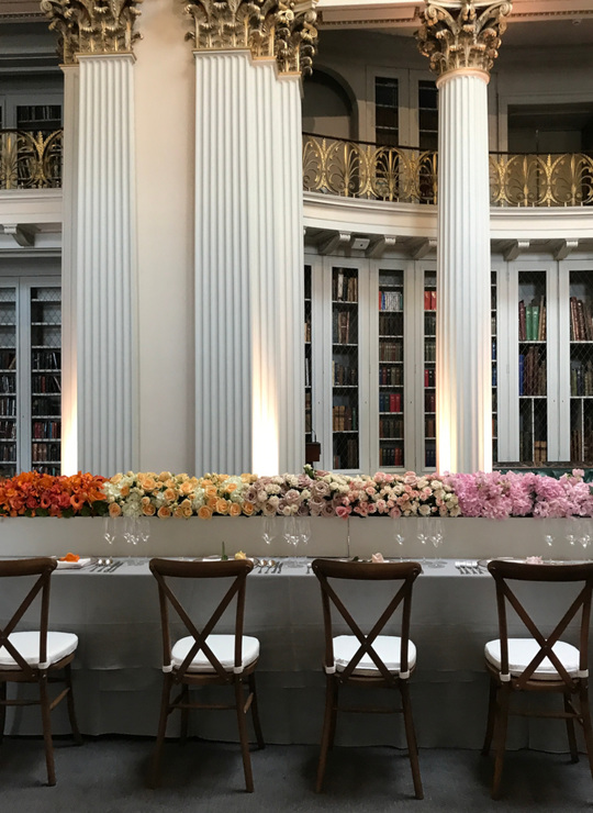 Ombré Long Tablescape