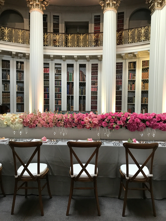 Ombré Long Tablescape